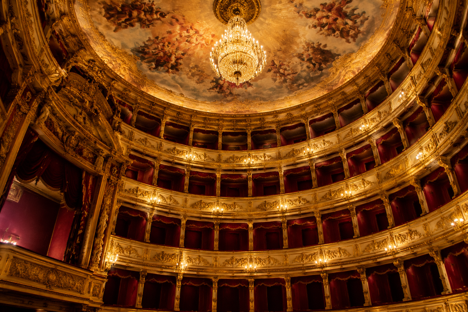 L’Opéra de Nice, la salle à l’italienne au cœur de la vieille ville