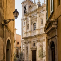 Église Vieux-Nice : laquelle visiter en priorité ?
