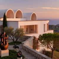 Fondation Maeght Nice est-elle vraiment à Nice ou à Saint-Paul-de-Vence ?